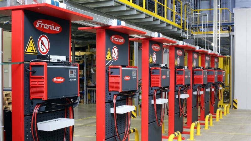 Caricabatterie per carrelli elevatori: le migliori soluzioni di ricarica