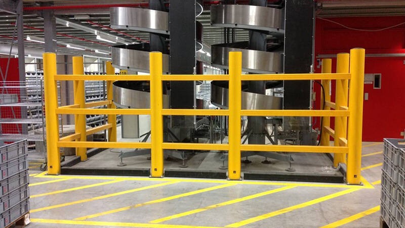 Sicurezza in magazzino: con le barriere in polimeri un sistema efficace e di lunga durata
