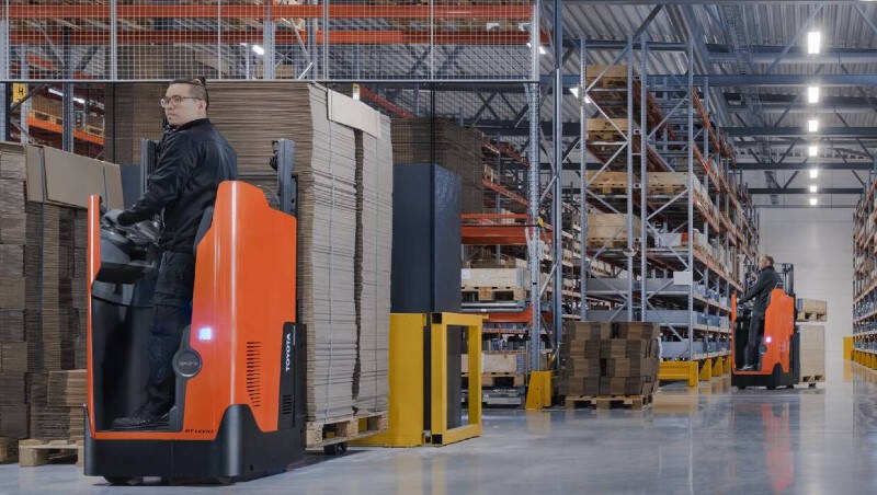 Carrelli elevatori Toyota: tre nuovi modelli con batterie agli ioni di litio 