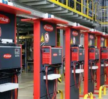 Caricabatterie per carrelli elevatori: le migliori soluzioni di ricarica