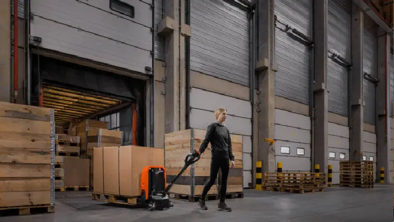 Transpallet elettrici Toyota: ecco la nuova generazione di BT Tyro