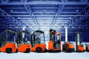 Carrelli elevatori in estate: come essere produttivi quando la temperatura si alza