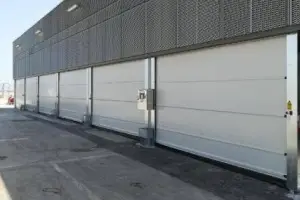 Portoni industriali: chiusure industriali per ambienti interni ed esterni