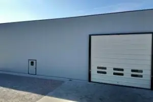 Porte rapide industriali IPR: autoriparanti, avvolgenti e ad impacchettamento