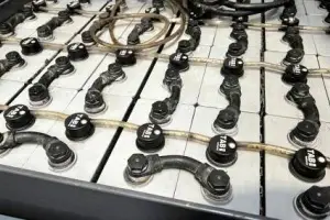 Come mantenere la batteria del carrello elevatore in buono stato