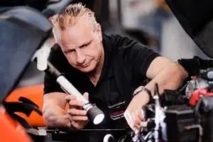 Manutenzione dei carrelli elevatori: quando fare i controlli periodici